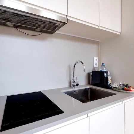Daire Library House With Ac Near Metro Porto