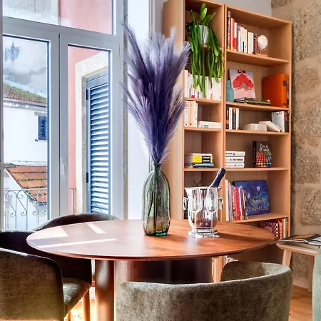 Library House With Ac Near Metro * 포르투