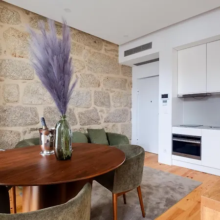 Library House With Ac Near Metro 아파트