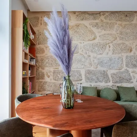 Library House With Ac Near Metro 아파트 *